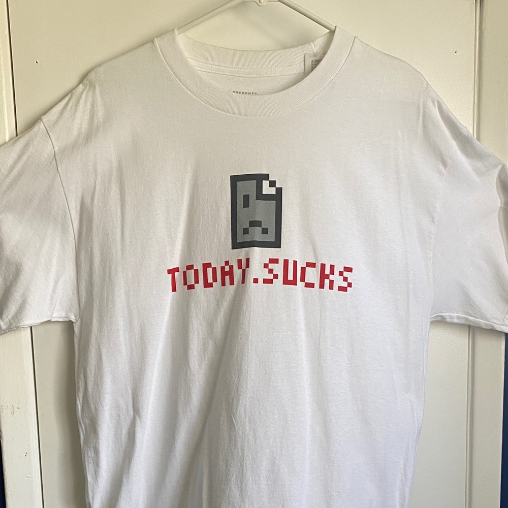 NWT Urban Outfitters Artist Editions Dylan Houser “Today Sucks” Men’s SS Tee